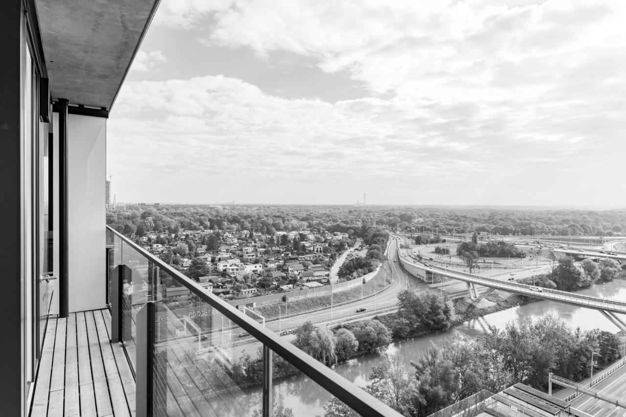 Triiiple Tower Dream Apartments With Rooftop-Summer-Pool Vídeň Exteriér fotografie